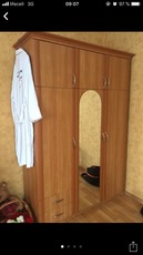 Шкаф с зеркалом
