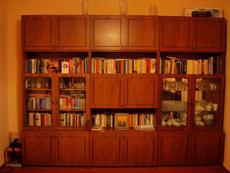 Продаю б/у стенку.