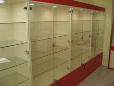 Торговое оборудование, витрина, прилавок, стеллаж