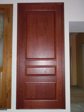 Двери деревянные из массива
