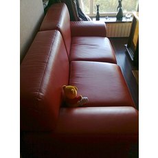 Продам диван-кровать кожаный в отличном состоянии