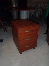 Продажа офисной б/у мебели