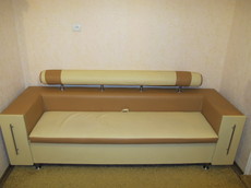 Срочно продам диван-лавку