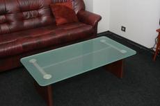 Продаем итальянский журнальный столик