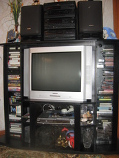 Продам полку напольную