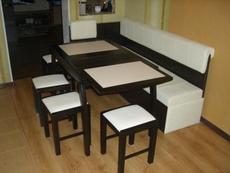 Продам кухонный уголок и раздвижной стол, 3200 торг