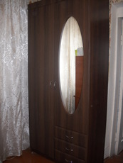 Шкаф с зеркалом, б/у.