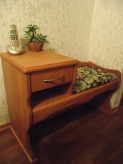 Диванчик с тумбочкой