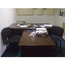 Продам стол директора+стол фронтальный (2530, 00)+ 4 стула 