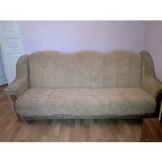 Продается диван и 2 кресла (набор) в хорошем качестве за 