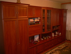 Стенка София.