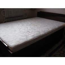 Продам двухместную кровать с матрасом, 1000грн