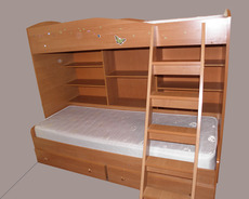 Продам кровать двухярусную