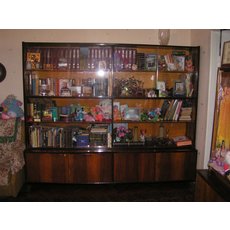 Продам шкаф для книг в нормальном состоянии