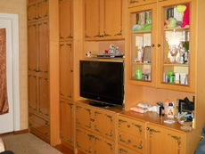 Продам мебельную стенку б/у