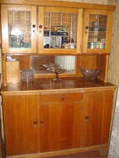 Продам сервант. Недорого!
