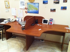 ПРОДАМ СТОЛ ДВОЙНОЙ+2Тумбочки/СРОЧНО /