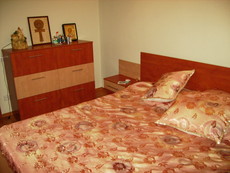 Продам двухспальную кровать б/у в хорошем состоянии