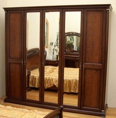 Шкаф в отличном состоянии