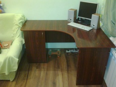 Компьютерный стол