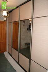 Встроенный шкаф-купе под заказ от Aweri.