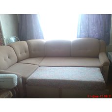 Продам угловой диван б/у киев