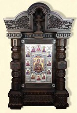 Домашний иконостас с резьбой на заказ.