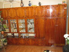 срочно! Продаеться стенка б/у в хорошем состоянии