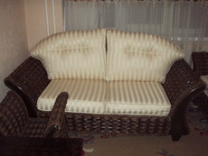 продам диван, два кресла, стол, газетница плетеные из абаки