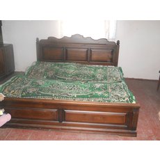 Продам двохспальне ліжко (масив)