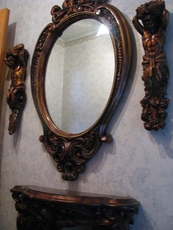 Срочно. Комплект из зеркала и стола.