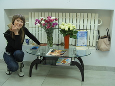 Продам столик журнальный, стеклянный, овальный