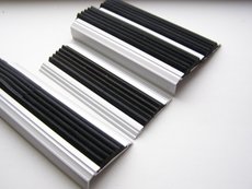 Алюминиевые порожки