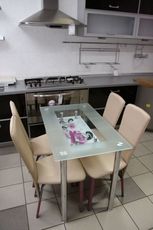 Стол обеденный стеклянный