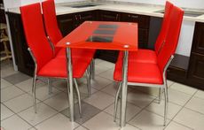 Стол обеденный стеклянный "Малевич"