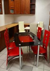 Стол обеденный стеклянный красно-черный