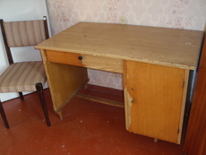 Продам стол б/у