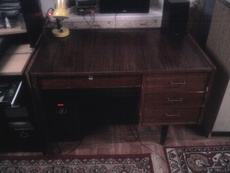 продам стол письменный б/у