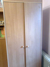 Шкаф двухдверный