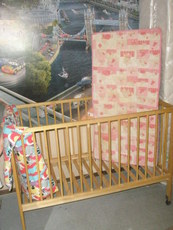 продам детскую кроватку