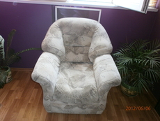 продам мягкий уголок и кресло б/у