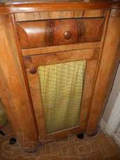 Продам старинную тумбу