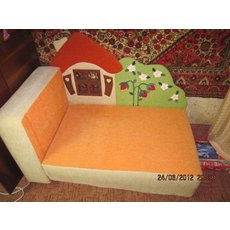продам детский диван