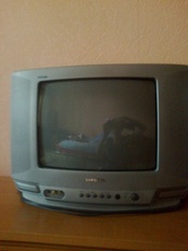 Продам стенку и телевоз