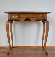 Винный столик