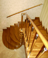 Лестница на второй этаж.