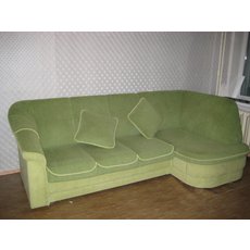 Продам угловой диван б/у за 2000,00 грн.