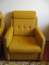 Два мягких кресла