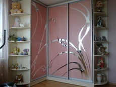 Шкаф-купе продам срочно