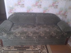 Срочно продам б/у диван раскладной